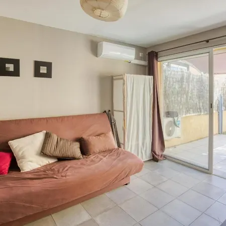 Holiday home Cosy Apt With Sea View Terrace